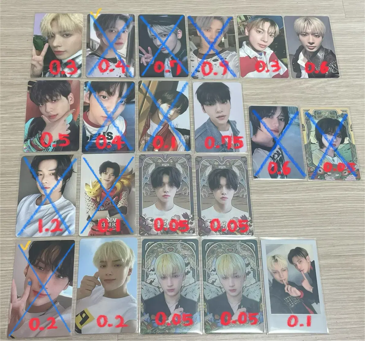 Sell Tomorrow X Together photocard (Yeonjun, Soobin, Beomgyu, Taehyun, Hueningkai)