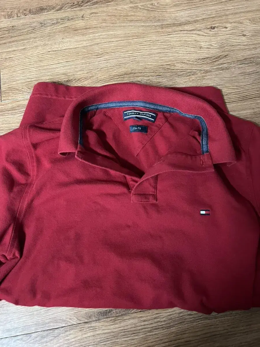 TOMMY HILFIGER Slim Fit (size S)