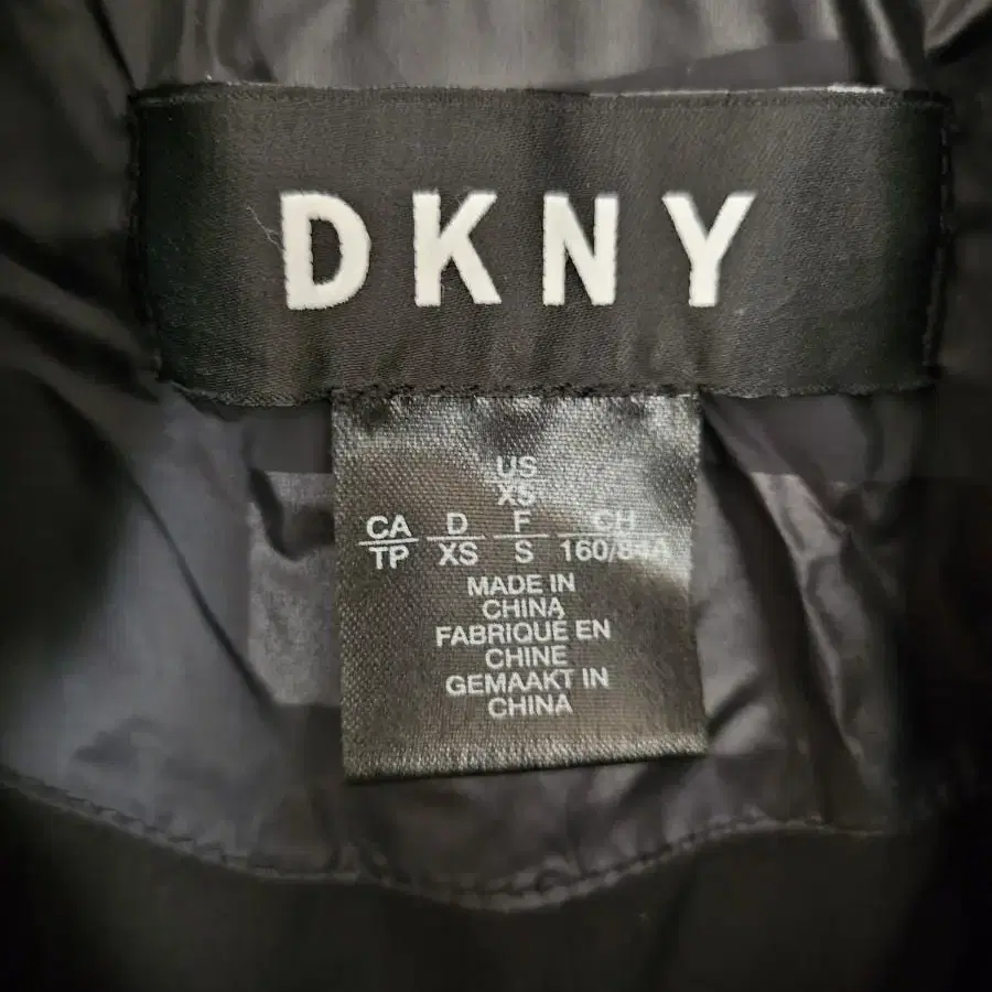 DKNY여성 패딩