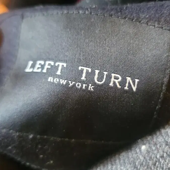 left turn 양가죽 간절기  울코트