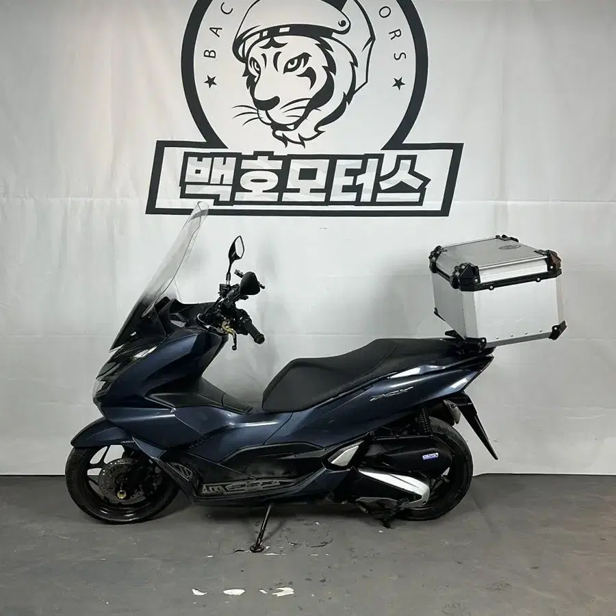 21년식 유광블루 pcx 판매합니다