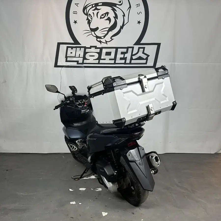 21년식 유광블루 pcx 판매합니다