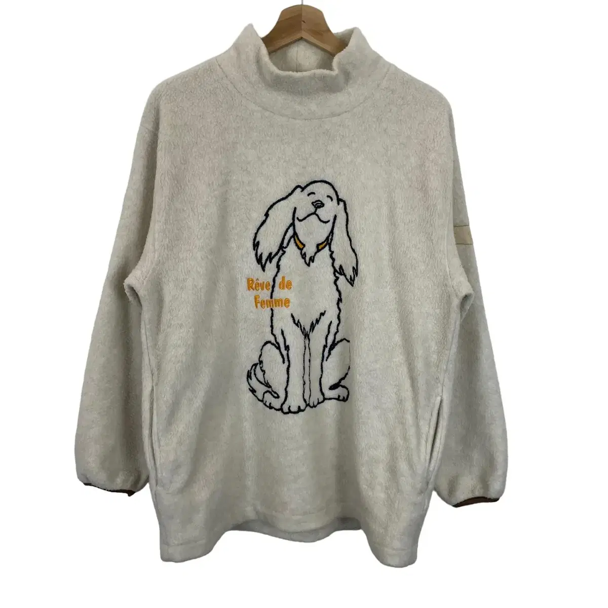 Reve de Femme puppy go-go fleece vahn pola top