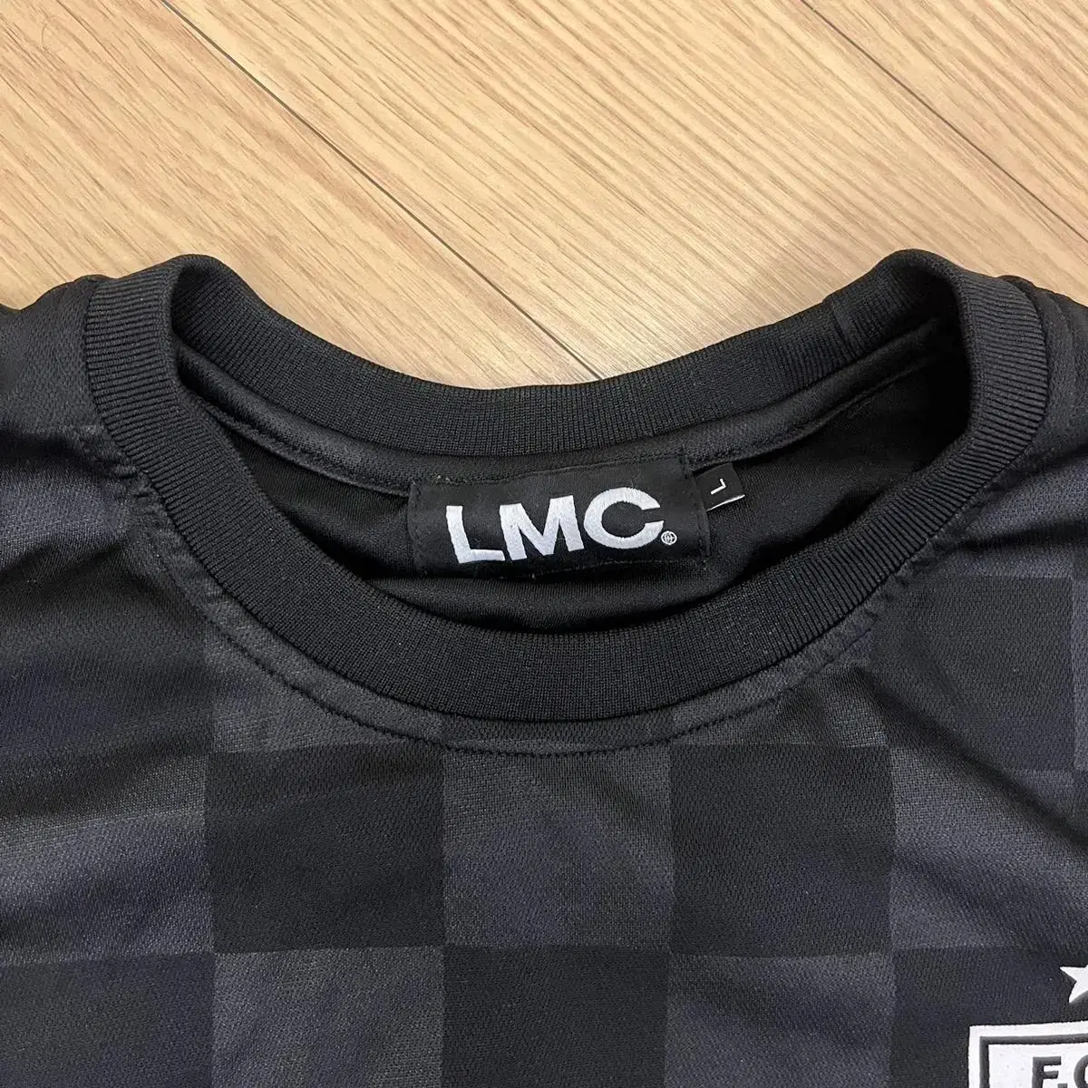 [L] LMC 블랙 체커보드 F.C.L 긴팔 축구티