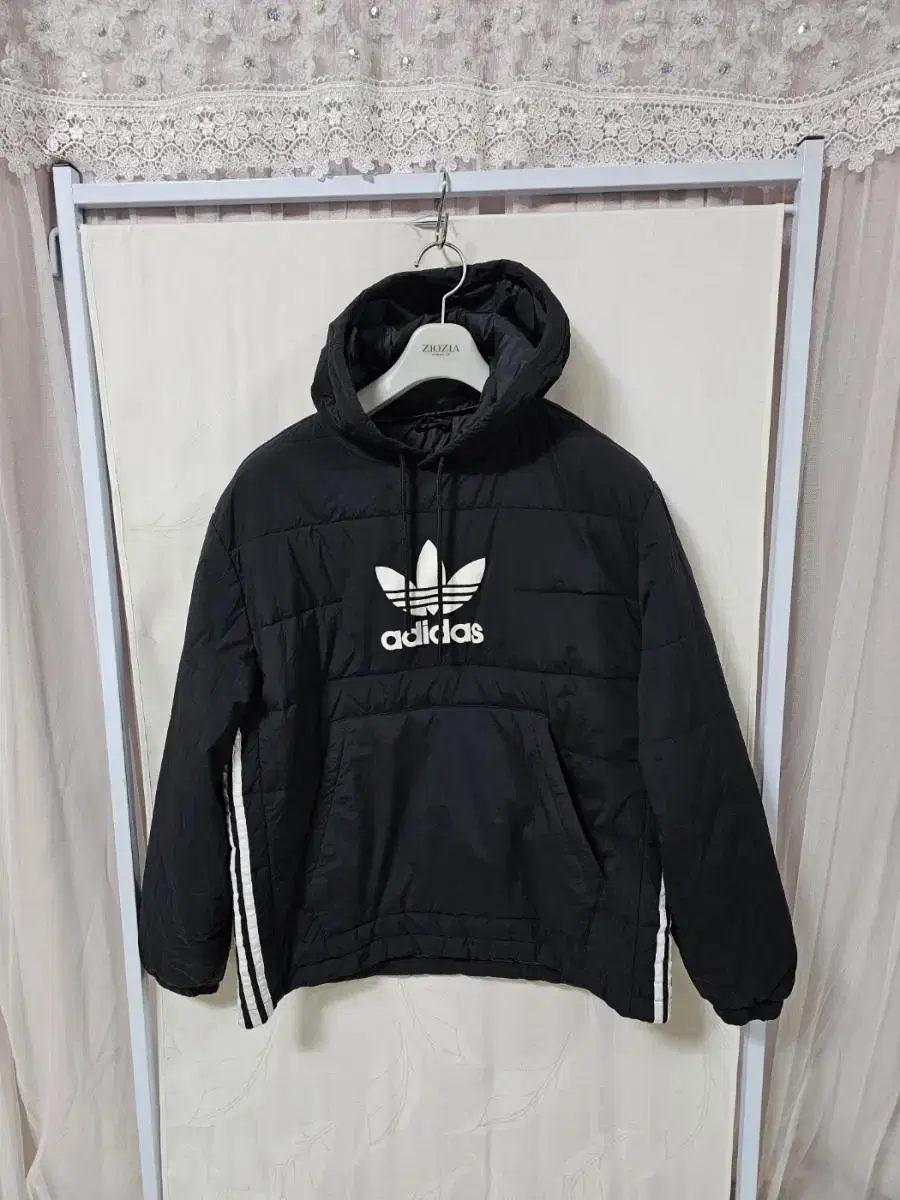 adidas Lightweight Padded Hoodie (L)