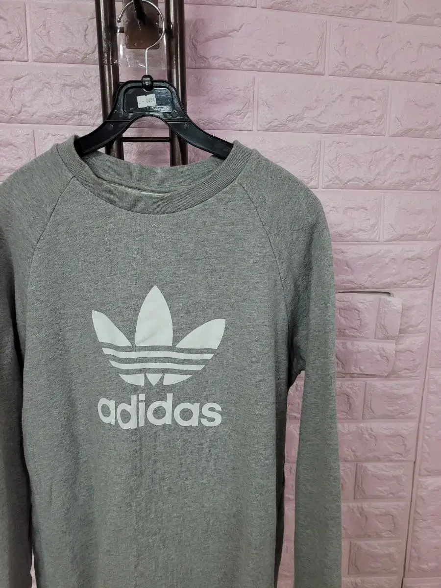 A0494)Adidas Sports Brushed Top 90