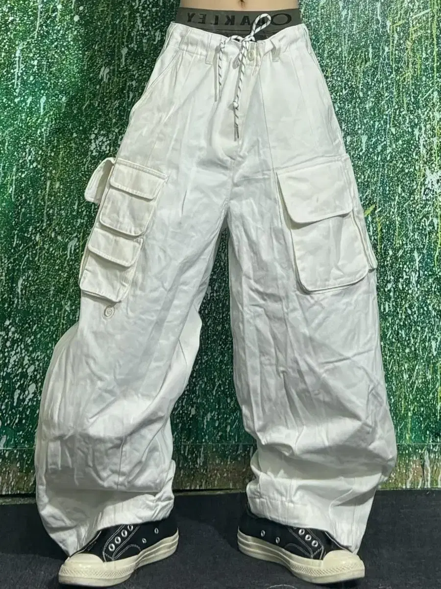 Balloon Cargo Ivory Pants 34