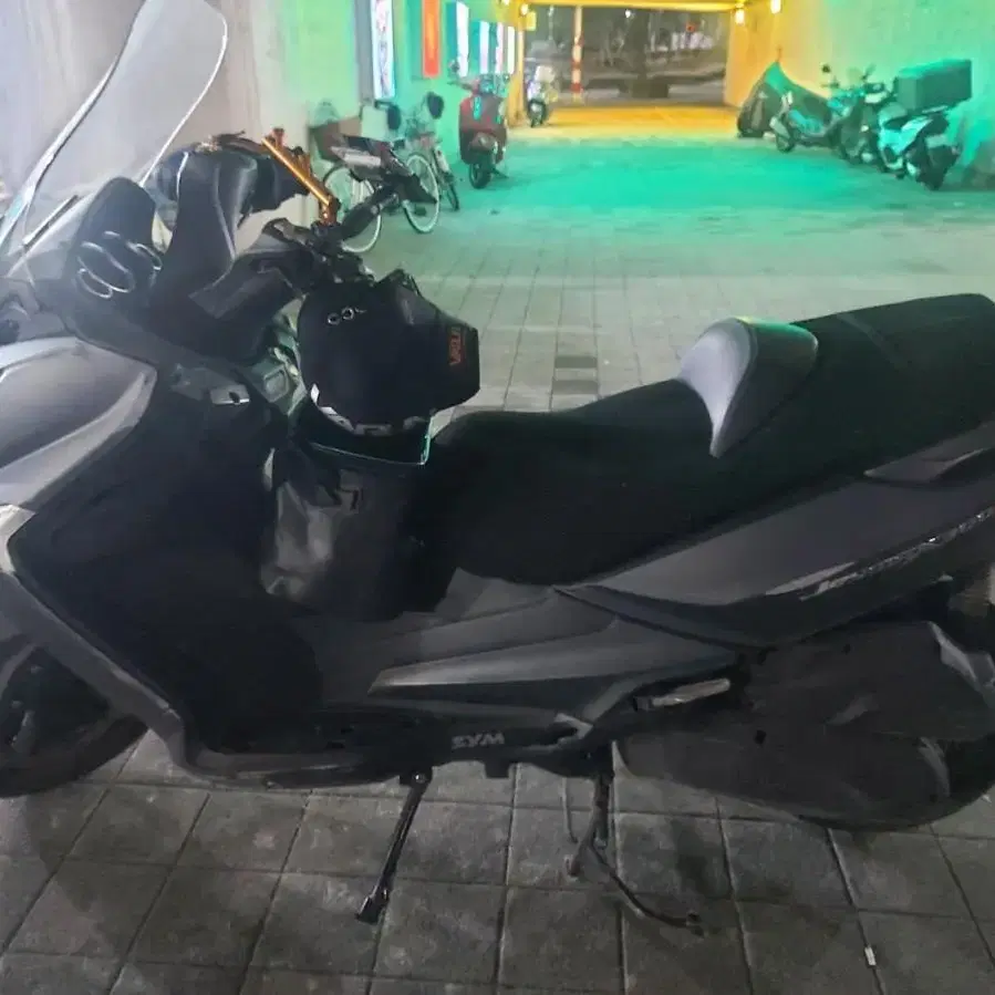 조이맥스300cc abs