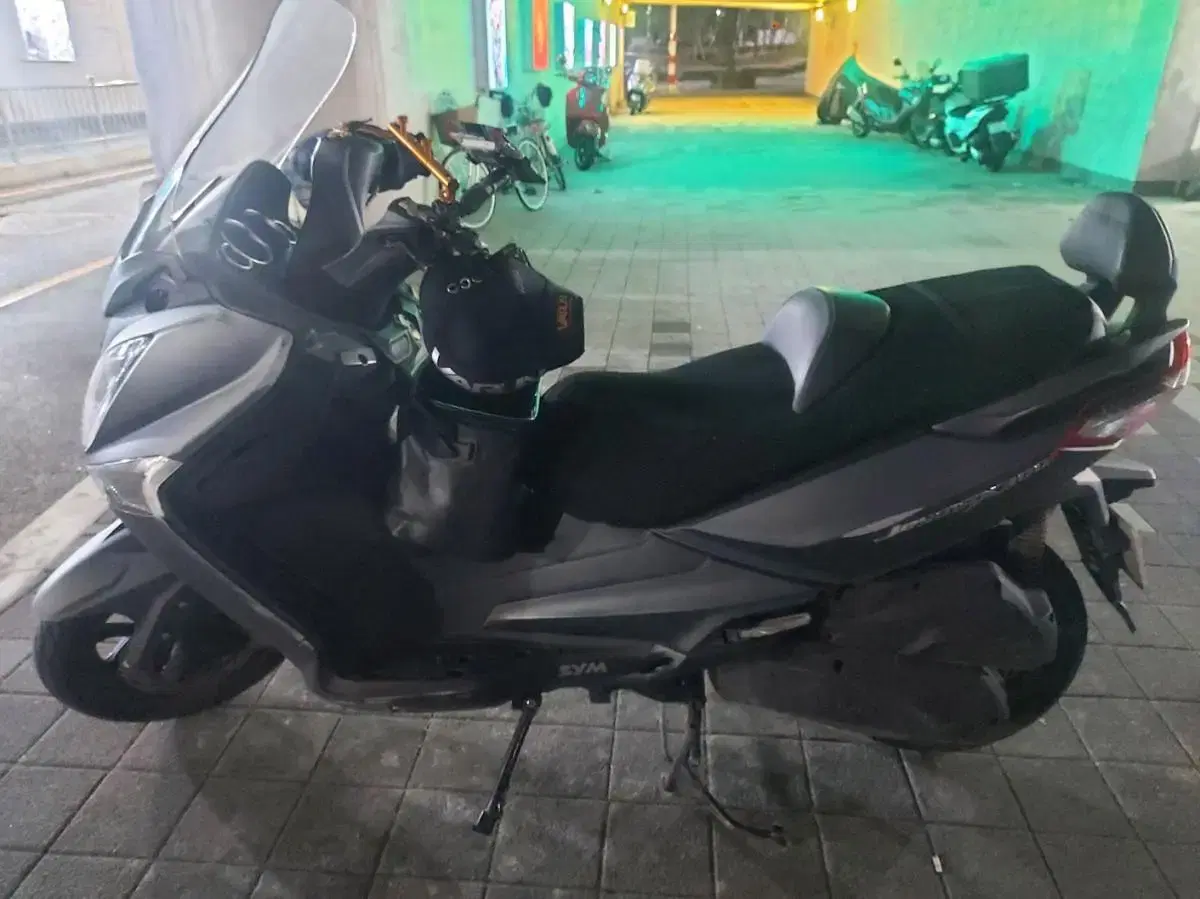 조이맥스300cc abs