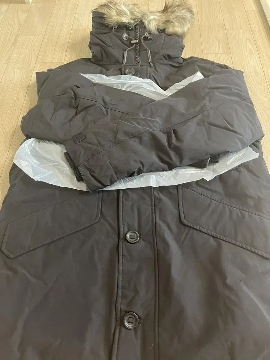 Polo down parka padded black size L for sale.