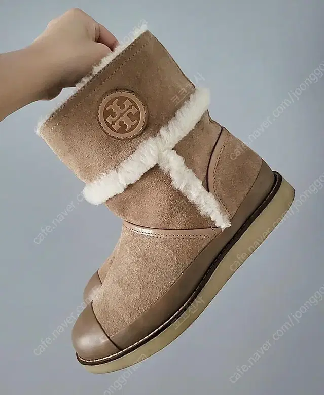 TORY BURCH 토리버치 천연 양털 어그부츠 나딘 카멜 베이지 37