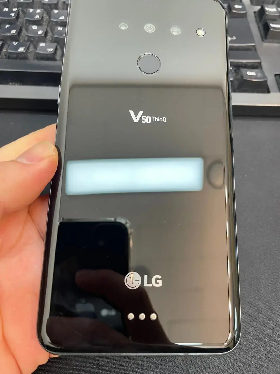 LG V50 블랙 128GB 무잔상 상태좋은 중고17만9천 팝니다.