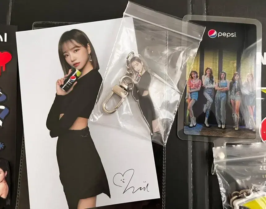 Yuri Cho iz*one Pepsi Limited Edition Photo Holder