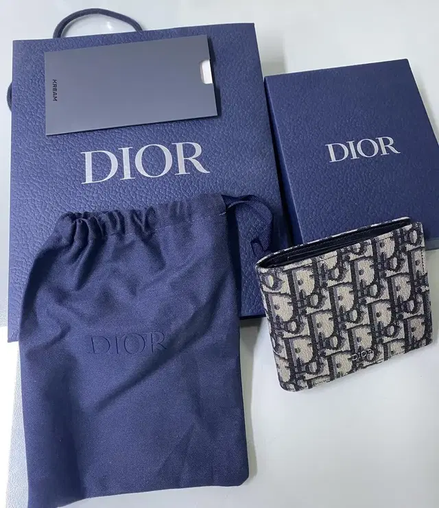 [S급 / 디올 지갑 판매합니다] Dior Compact Wallet