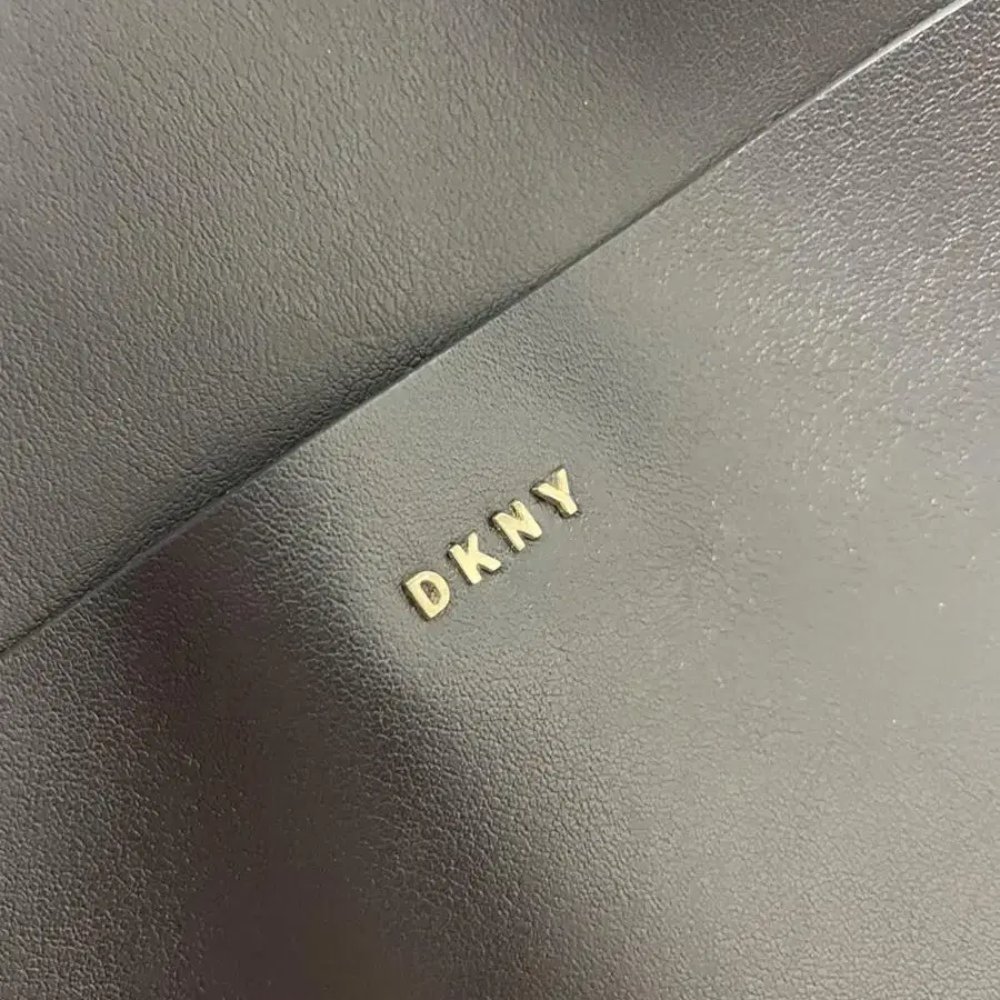 DKNY 숄더백