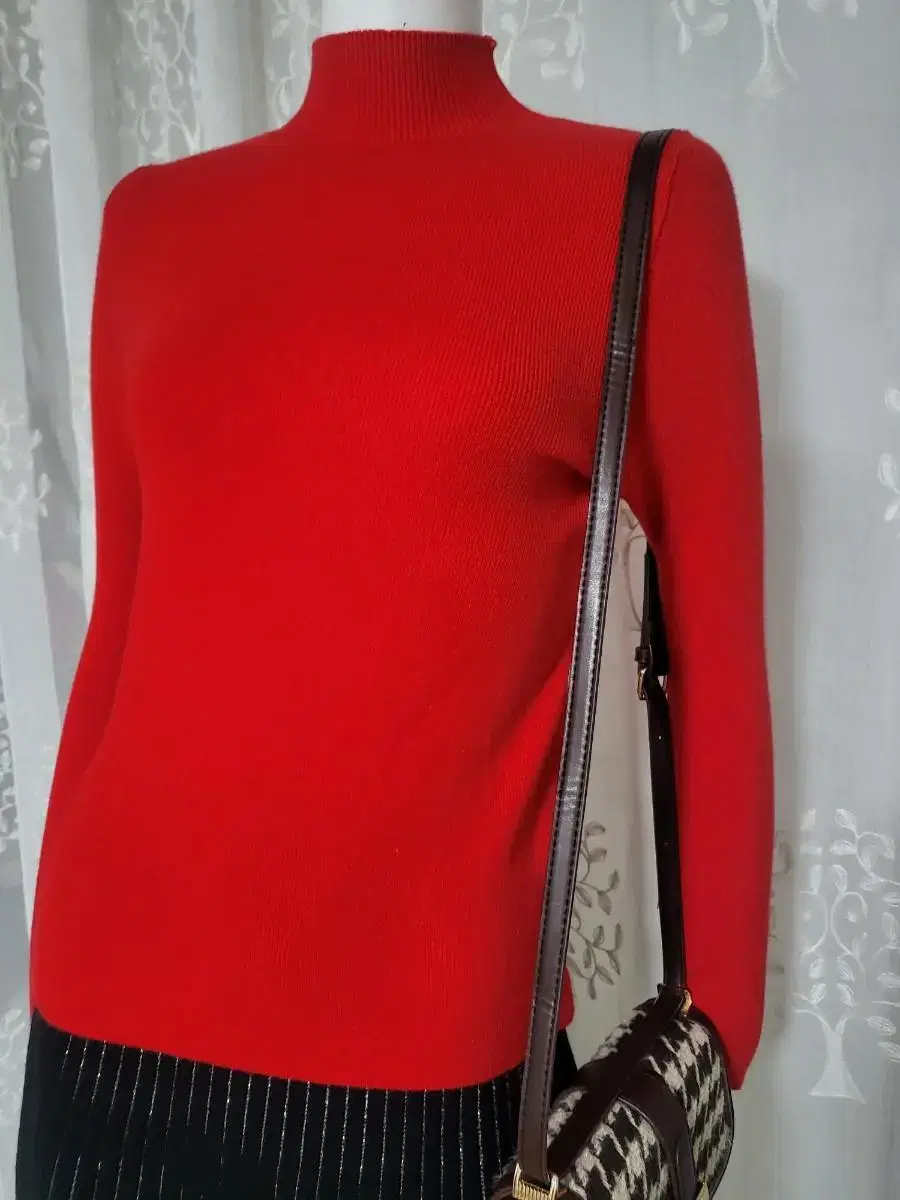 Good condition, nice red knit fabric...