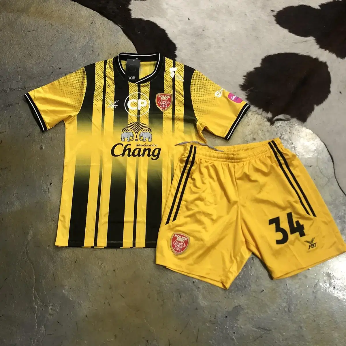 XL FBT Police Terro Away Jersey Set/A3445