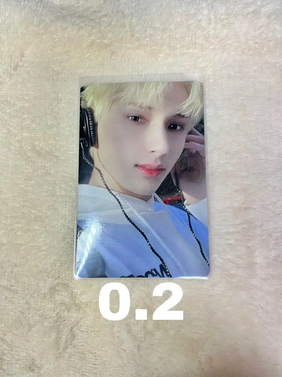 Chaos Chairman hueningkai photocard