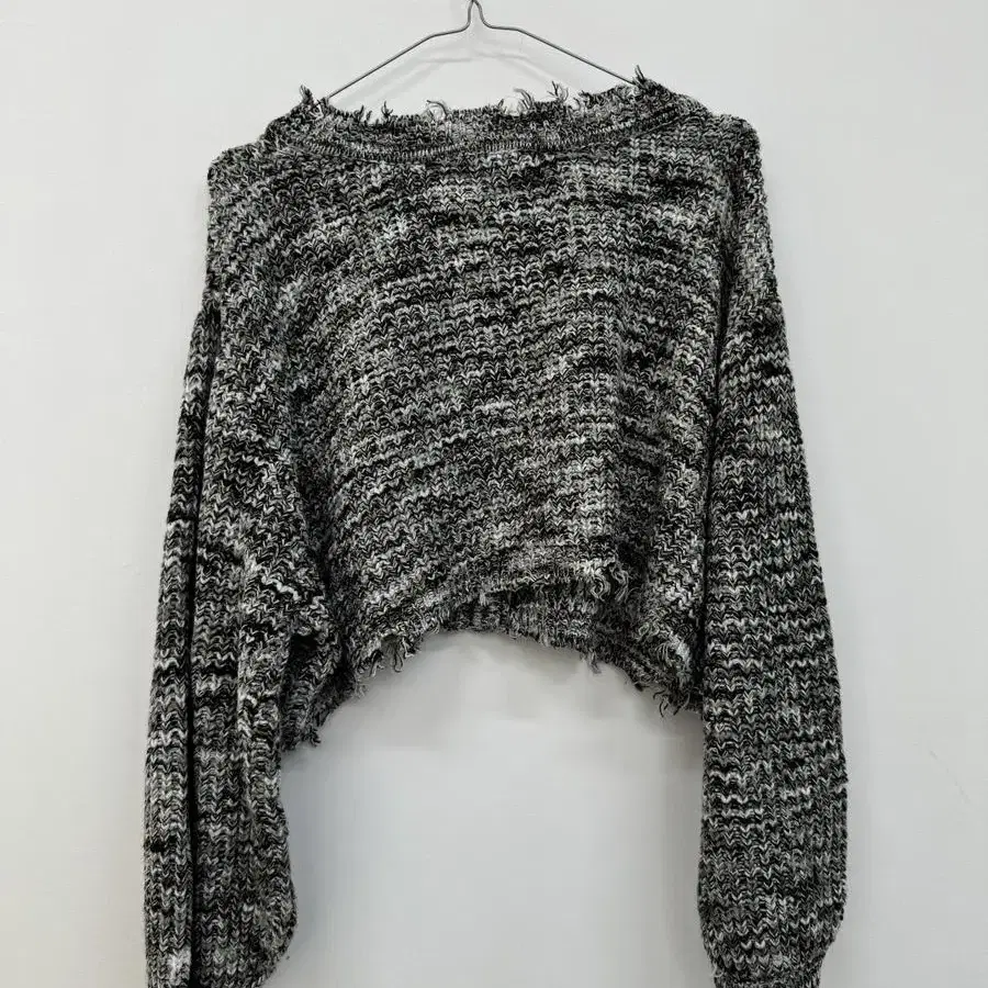 damage crop knit cardigan