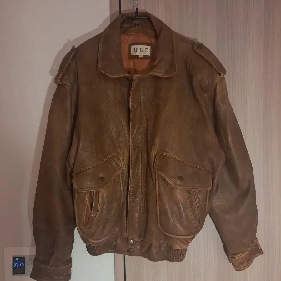 Real Leather TYPE G-1 FLIGHT JACKET