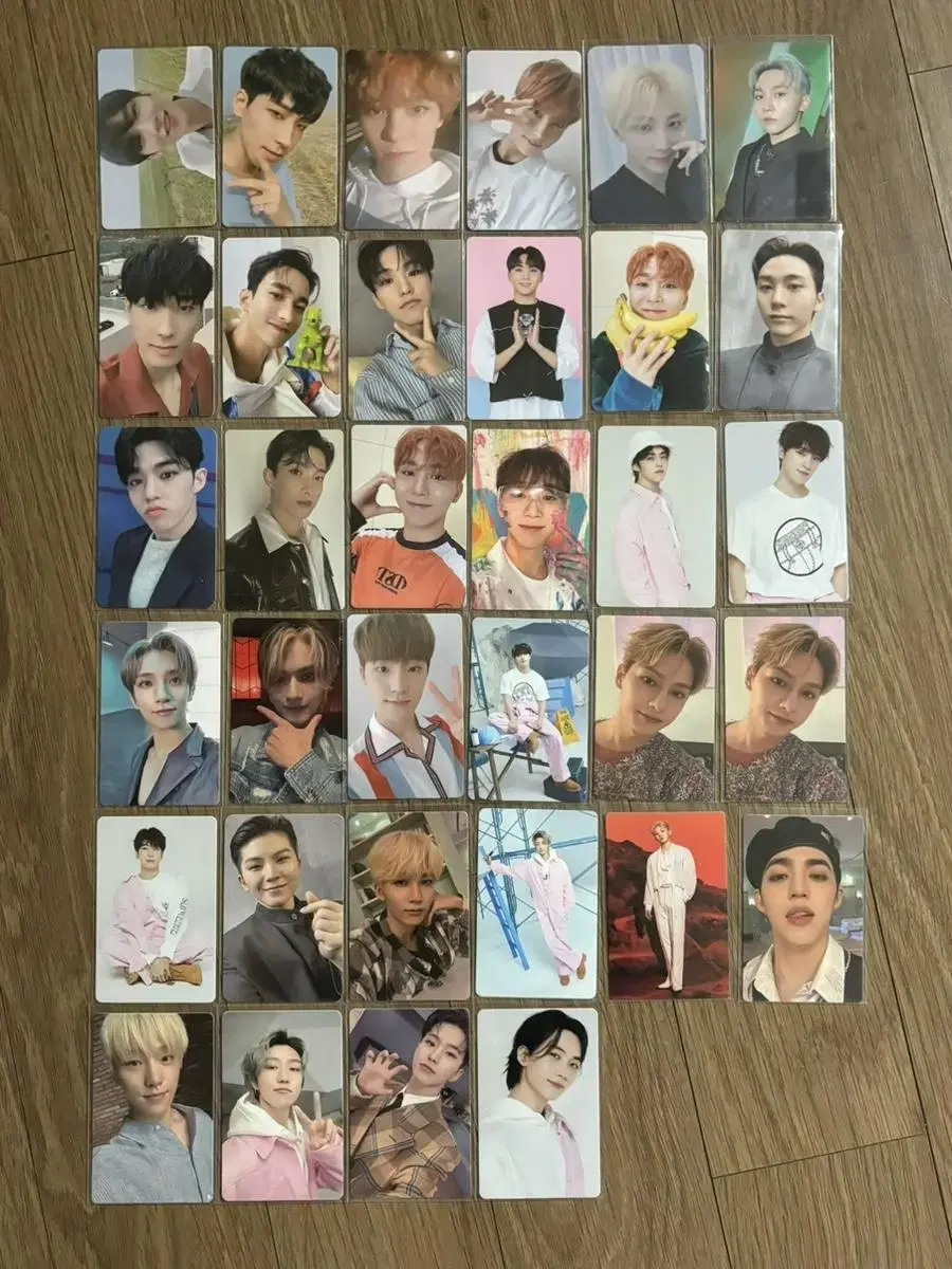 SeventeenPhotoCardsWTS