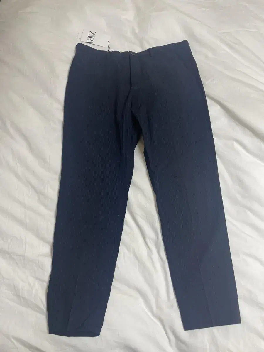 [Not Worn] Zara Zara Men's Black Golden Trousers