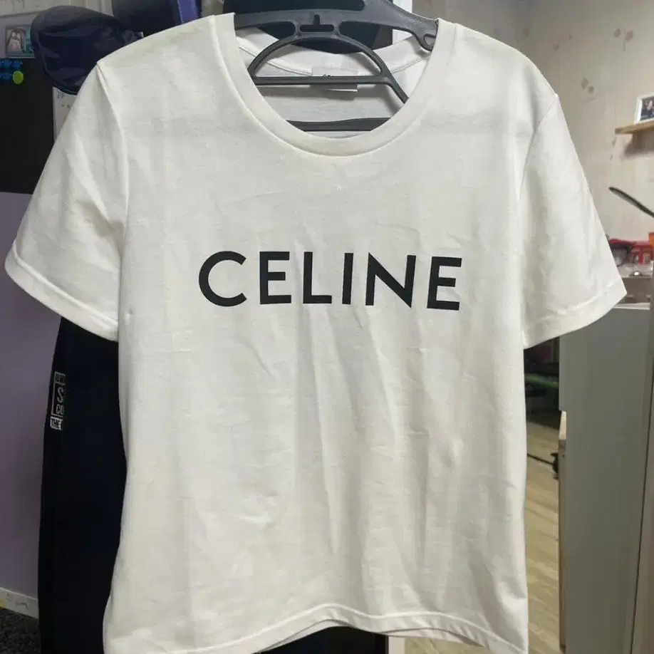 CELINE (셀린느) 기본 라운드 반팔티