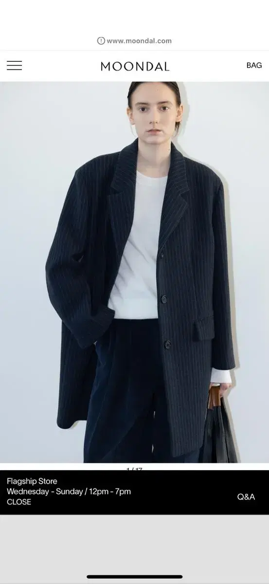 문달 스트라이프 코트 Pin Stripe Coat