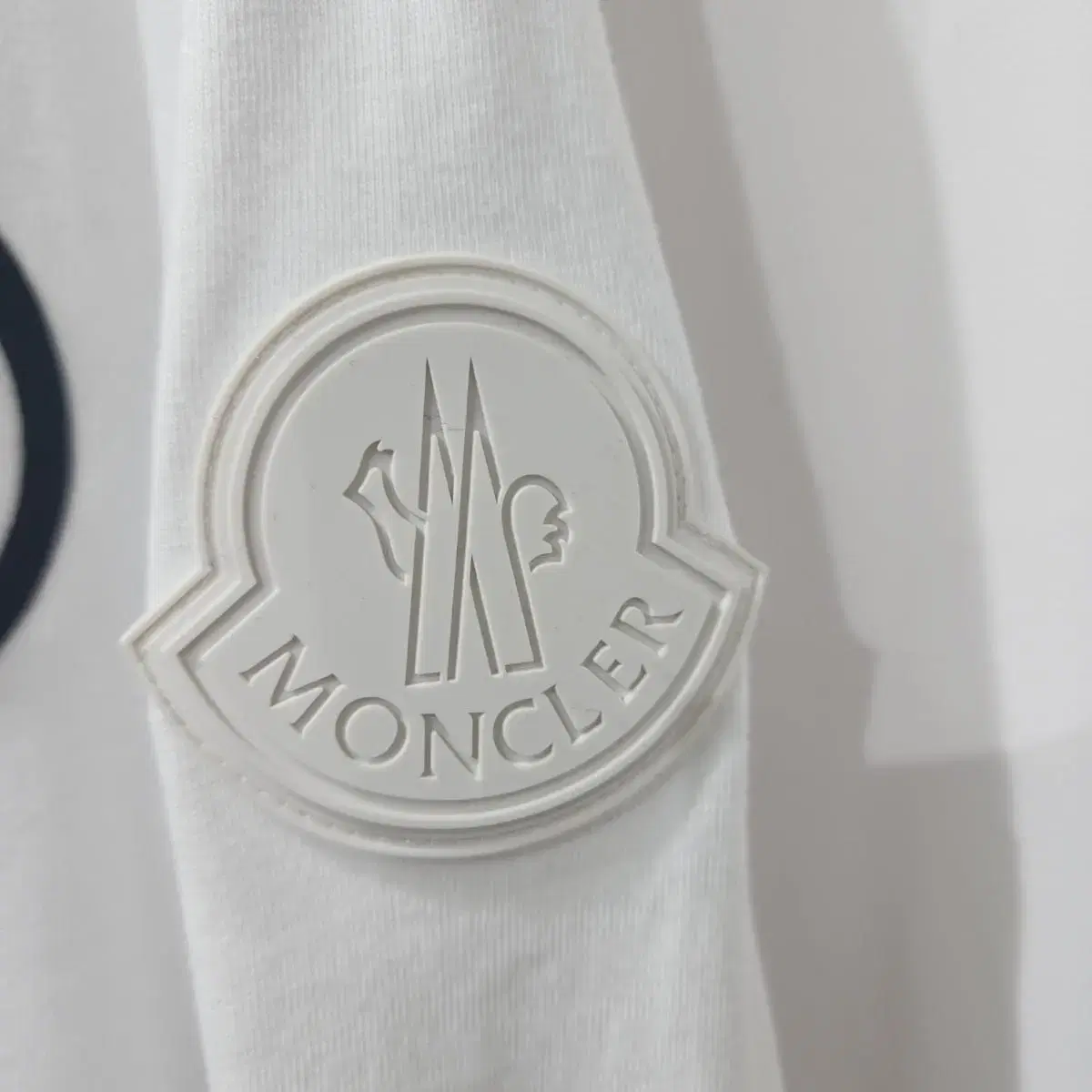 몽클레어(Moncler) 긴팔 티셔츠