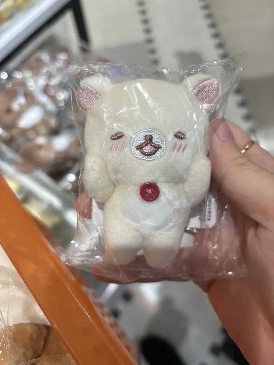 Stock1 left)Korirakkuma New Limited Badge