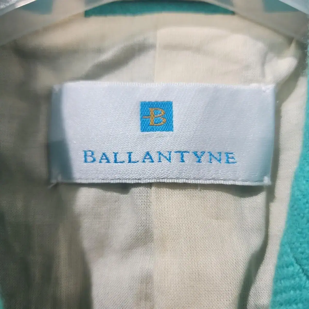 발렌타인(Ballantyne) 민트 울 코트