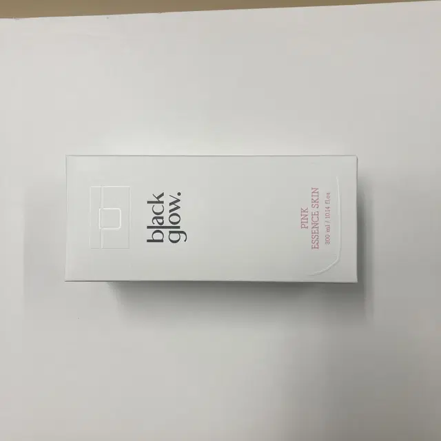 블랙글로우 핑크 에센스 스킨 300ml 미개봉