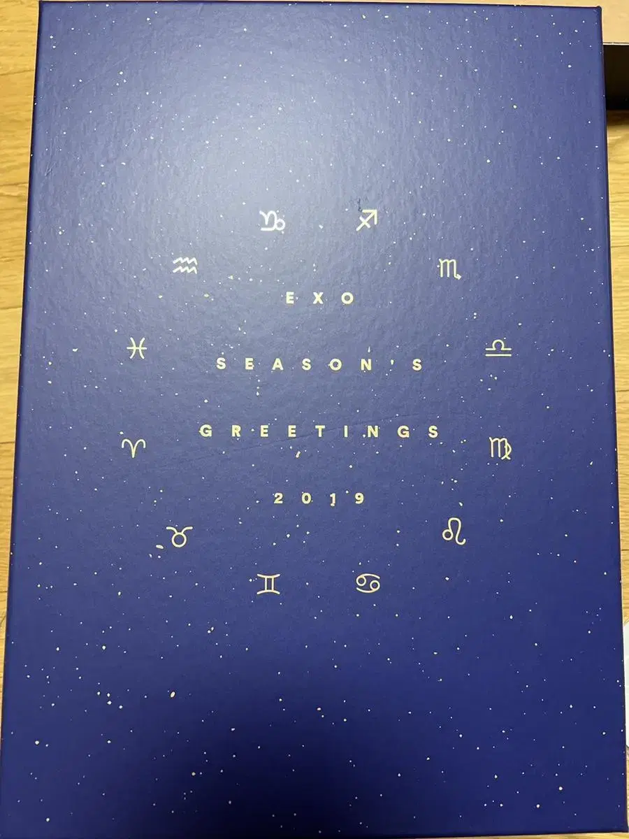 EXO 2019 Season's Greetings