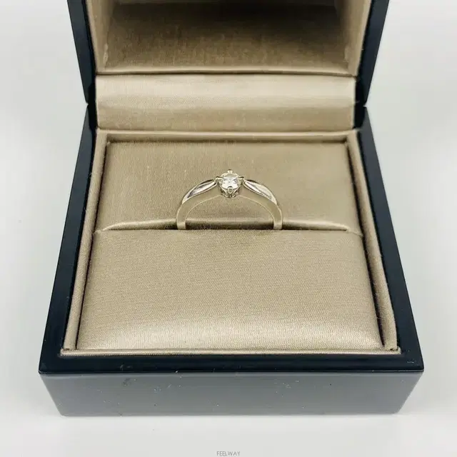 불가리 토르첼로 베네치아 웨딩링 18K 다이아 0.2ct 반지