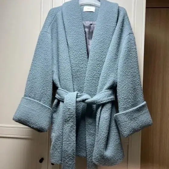 문달 겨울코트 (moondal/ Shawl Half Coat in Sky