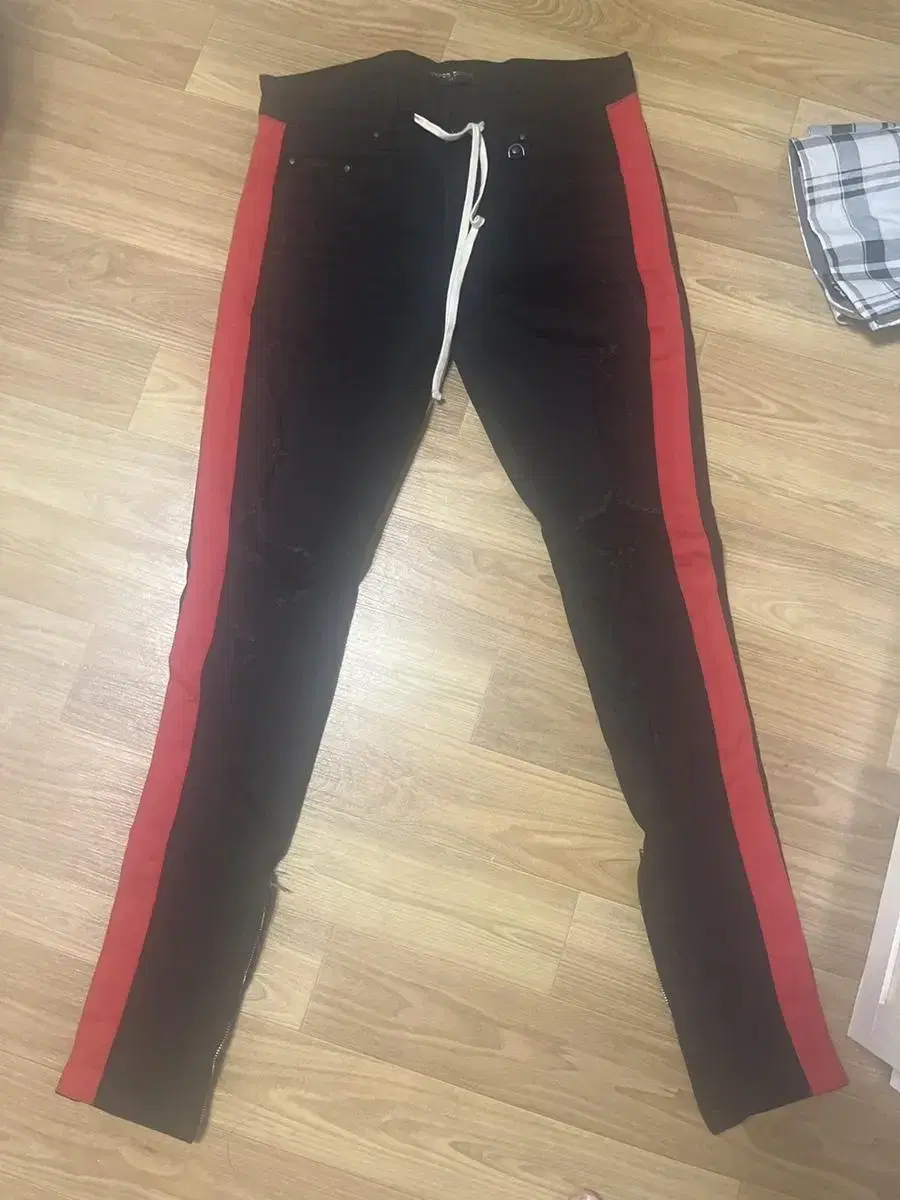 Black Red Track Zipper Jeans