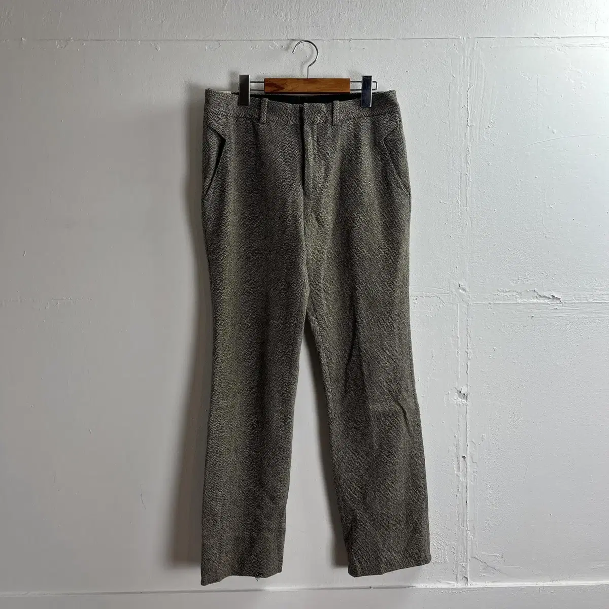 En-Hollywood Herringbone Slacks