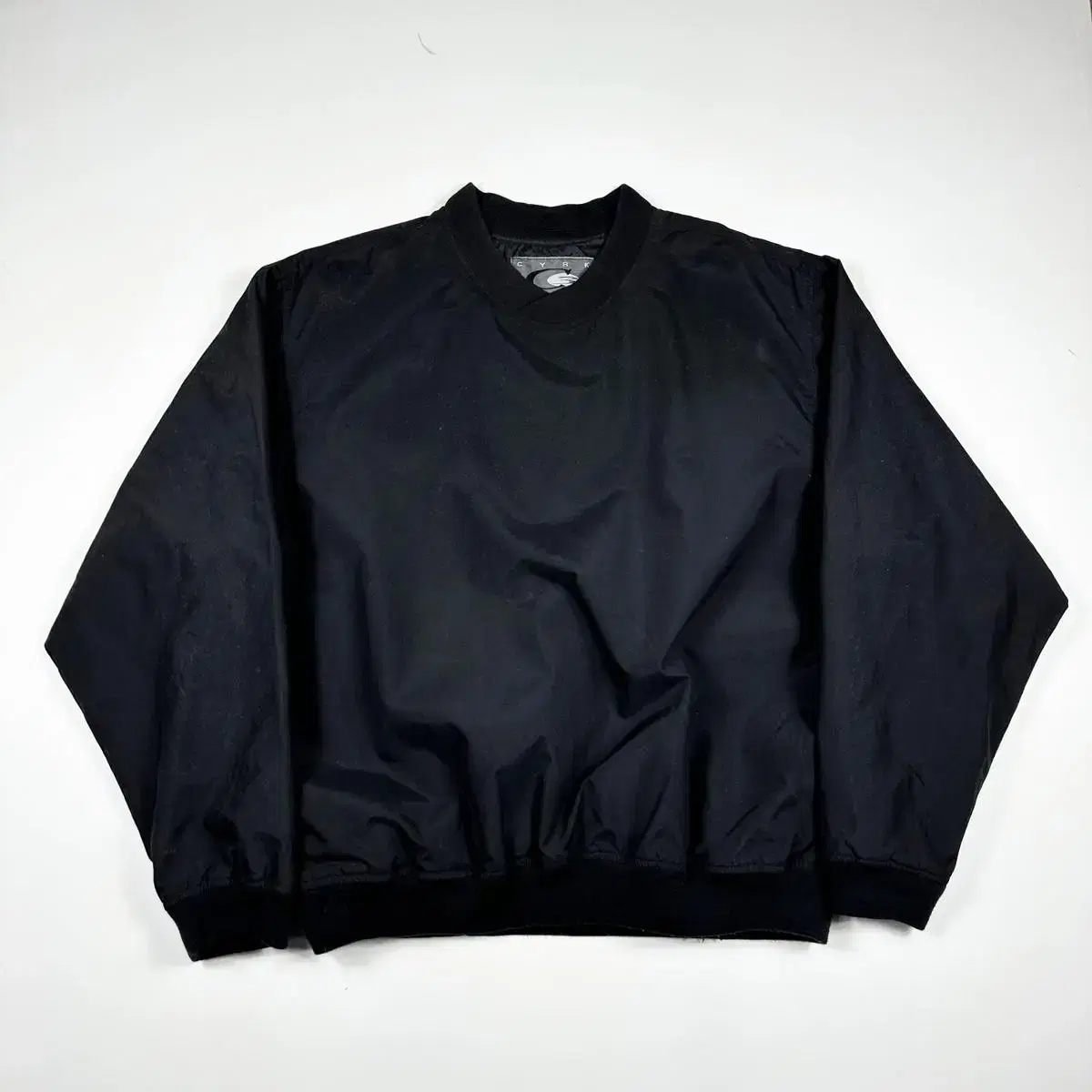 (L) VTG Vintage Minimalist Boxy Warm-up Black