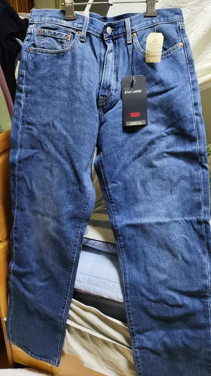 Levi's Stay Lose jin Denim jeans size 32 new in box