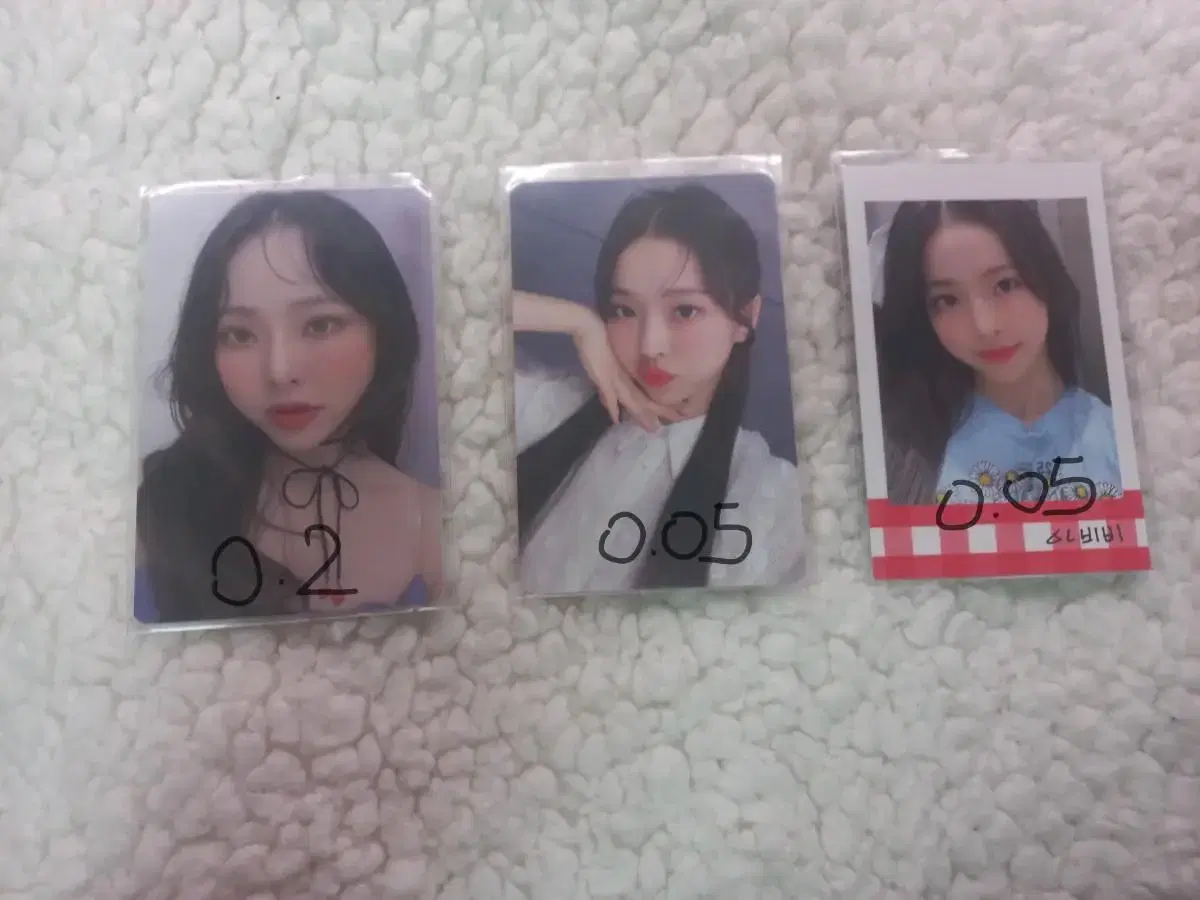 Loona loossemble bibi sells photo kards