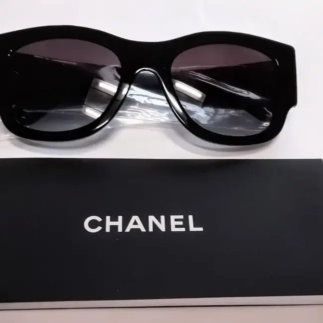 샤넬 선그라스 CHANEL SUN GLASSES 정품색안경