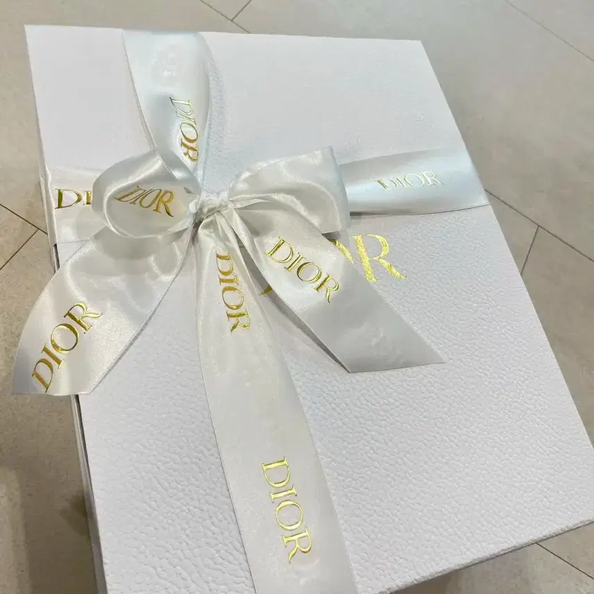디올 (새상품 착용x)디올 카로백 금장 미듐사이즈 새상품 사진 5