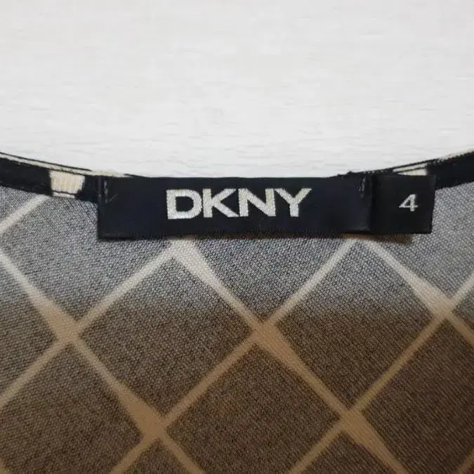 정품) DKNY 브이넥 기하학 패턴 슬림 원피스 여성 섹시 드레스 홀복