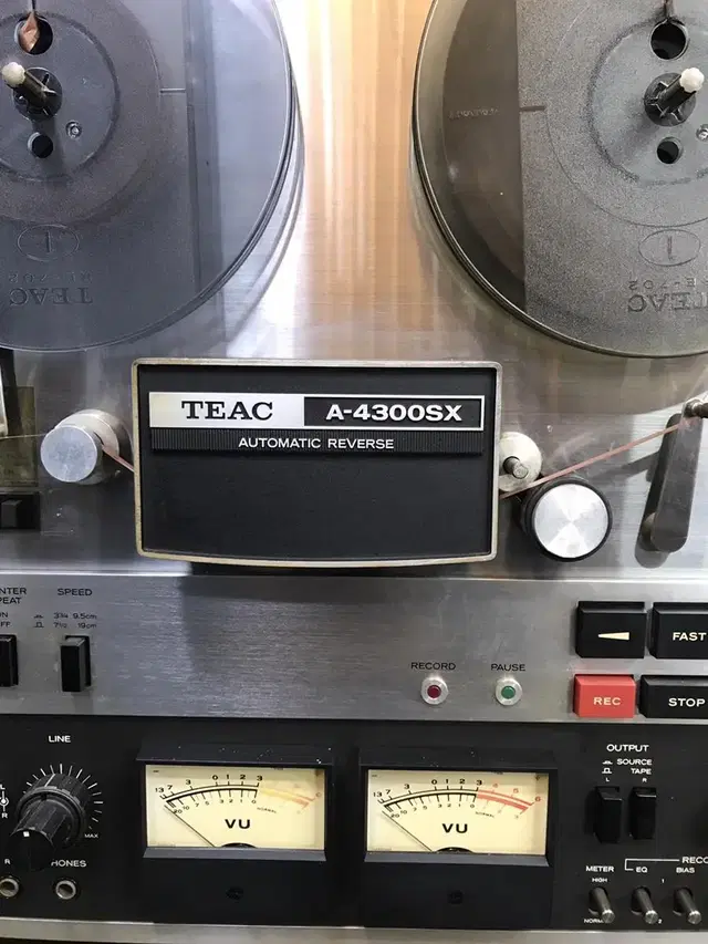 릴데크 TEAC A-4300sx