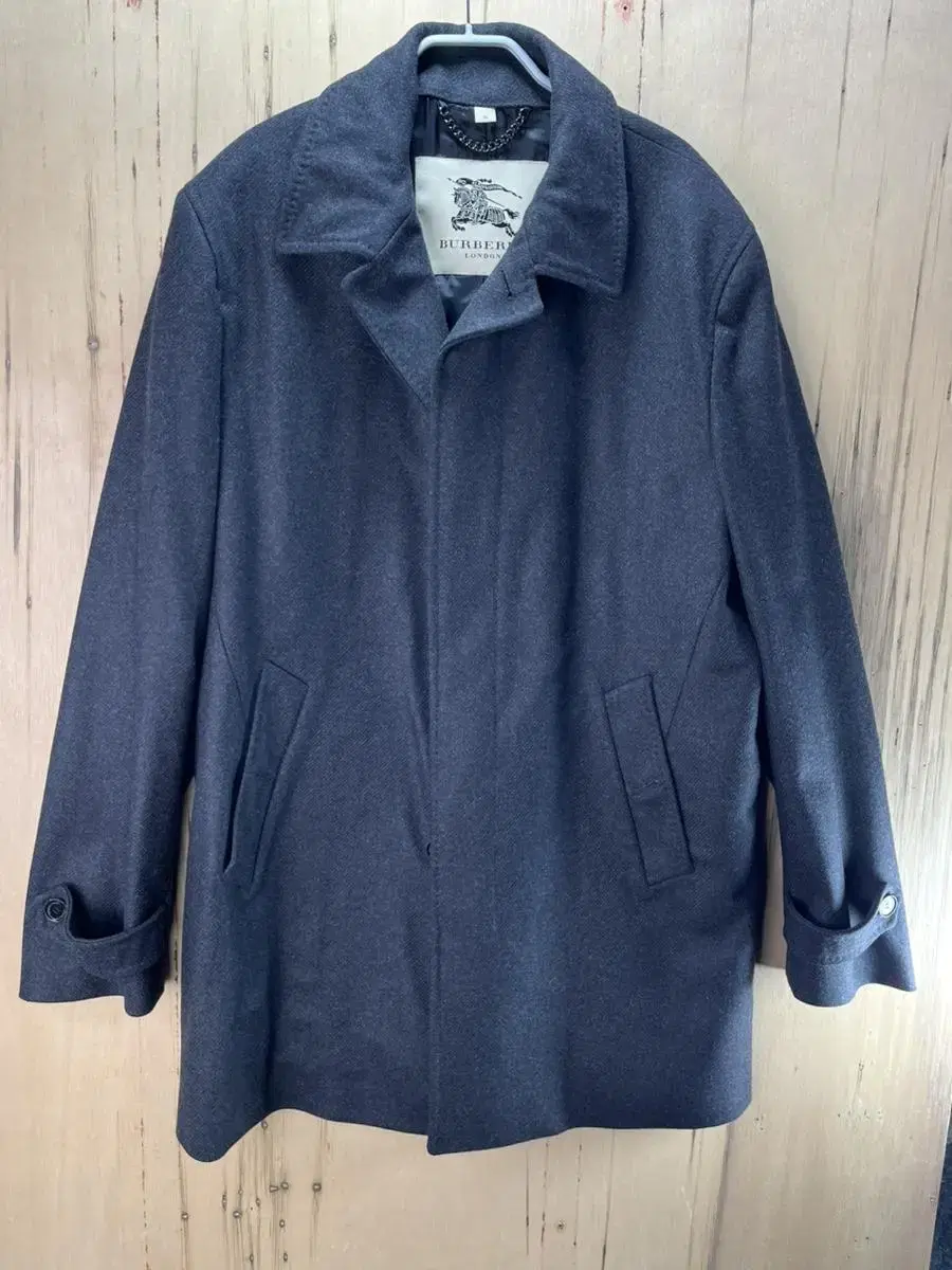 (58) Burberry Reflective Overcoat