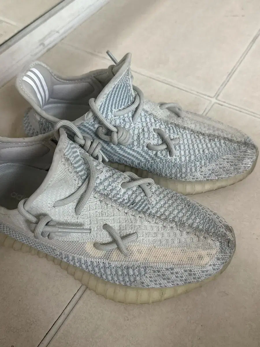 E.JI Boost 350 Cloud White $250