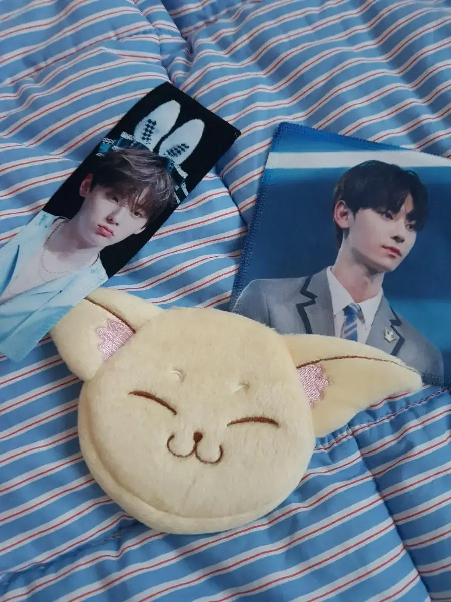 hwang minhyun merchandise coin purse mini poster mini slogan minhyun