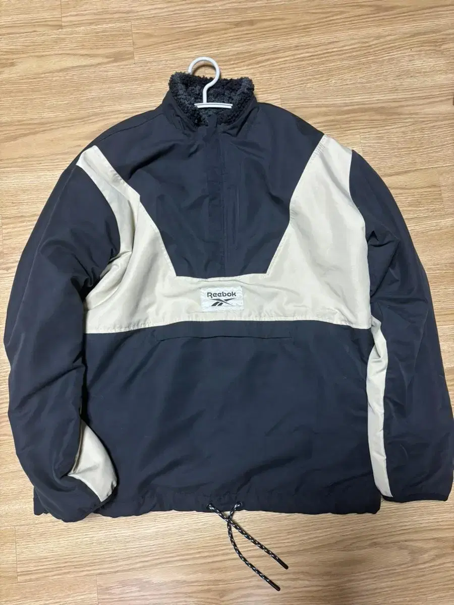 Reebok Outer