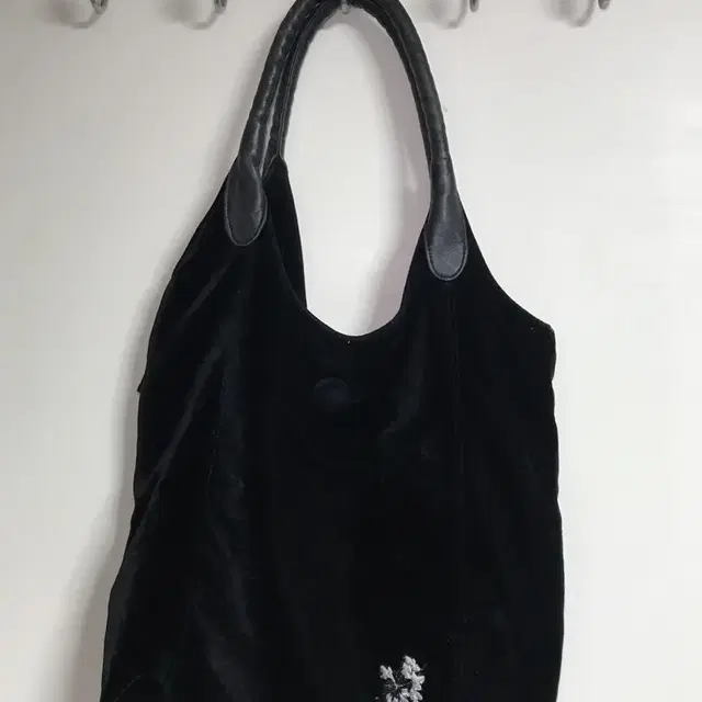 Tomboy velvet hobo bag