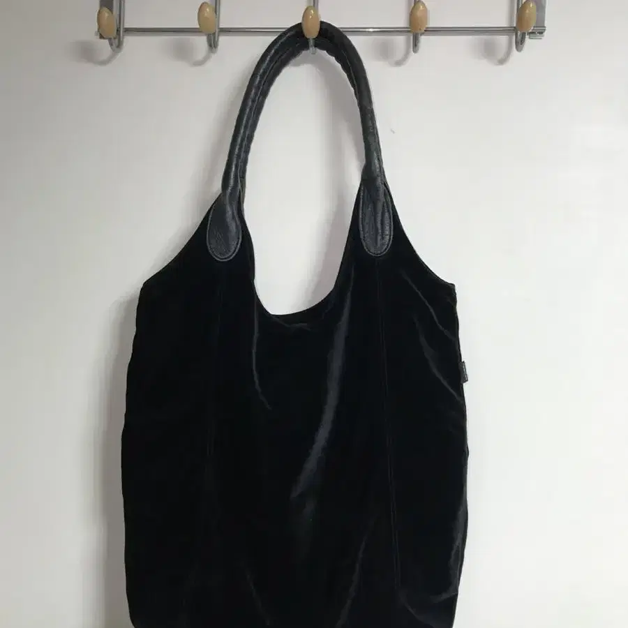 Tomboy velvet hobo bag